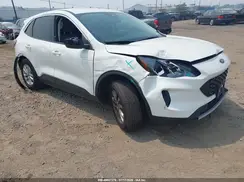 1FMCU0G65NUB99490 2022 FORD ESCAPE