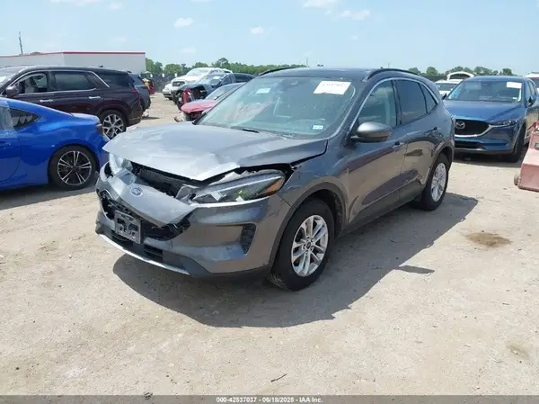 1FMCU0G66MUB00982 2021 FORD ESCAPE - Image 2
