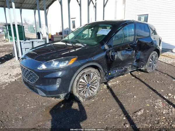 1FMCU0G66NUB89650 2022 FORD ESCAPE - Image 2