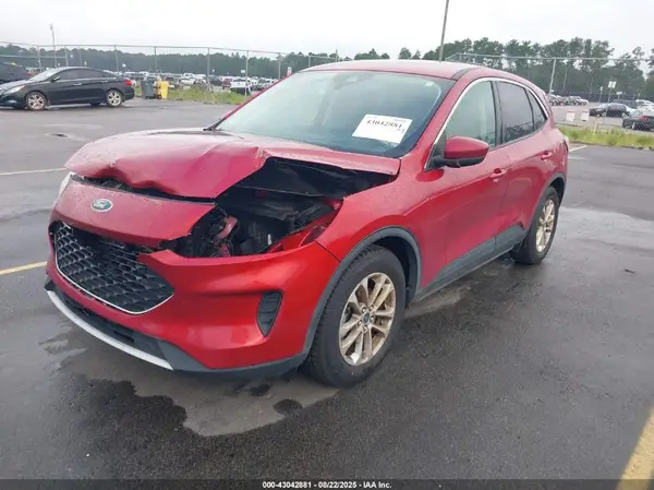 1FMCU0G67MUA04519 2021 FORD ESCAPE - Image 2