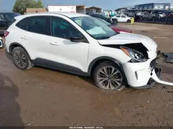 1FMCU0G67NUA32211 2022 FORD ESCAPE