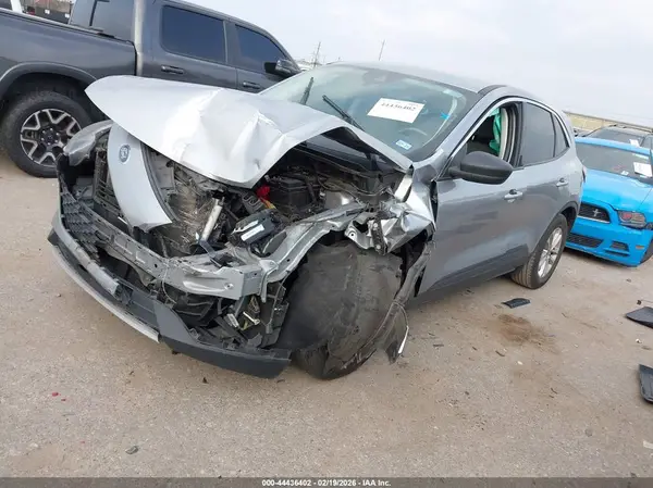 1FMCU0G67NUA36131 2022 FORD ESCAPE - Image 2
