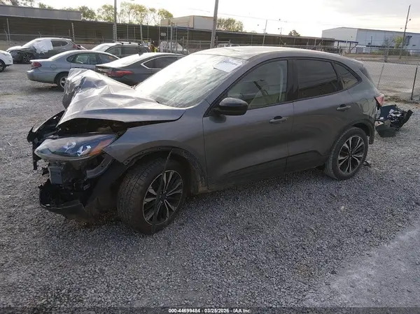 1FMCU0G67NUA89332 2022 FORD ESCAPE - Image 2