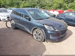 1FMCU0G67NUB06131 2022 FORD ESCAPE