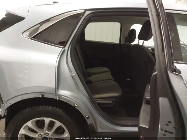 1FMCU0G67NUB62084 2022 FORD ESCAPE - Image 8