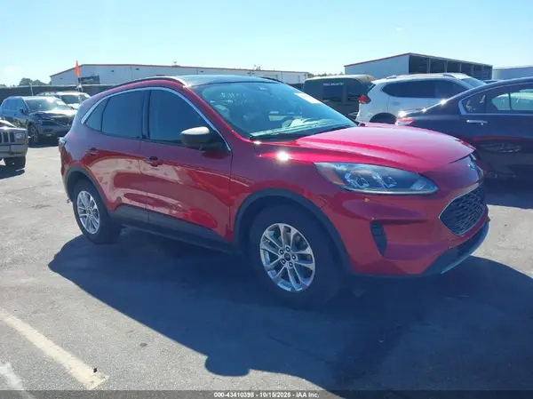 1FMCU0G67NUB68130 2022 FORD ESCAPE - Image 1
