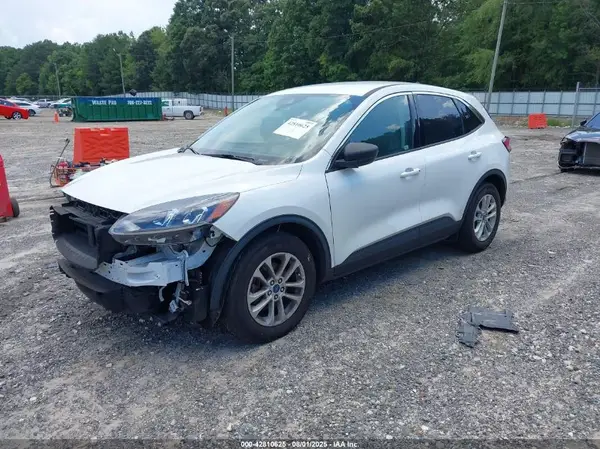 1FMCU0G67NUB85140 2022 FORD ESCAPE - Image 2