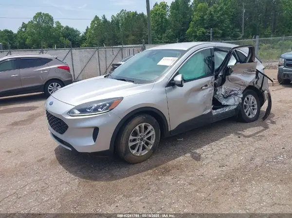 1FMCU0G68LUB22240 2020 FORD ESCAPE - Image 2