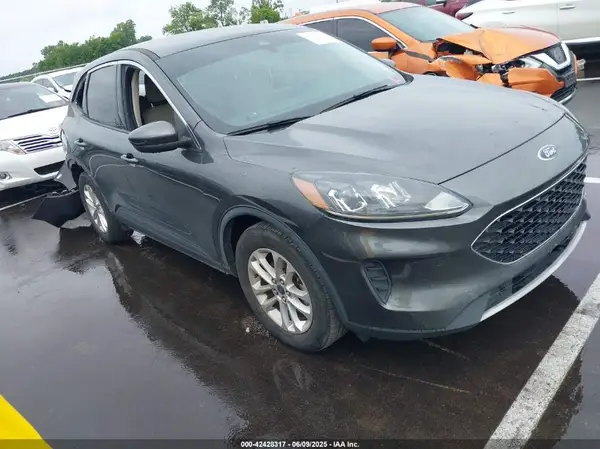1FMCU0G68LUB57585 2020 FORD ESCAPE - Image 1