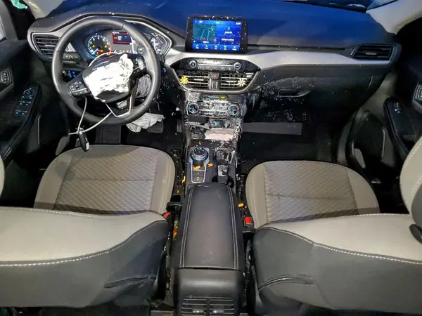 1FMCU0G68NUA82843 2022 FORD ESCAPE - Image 8