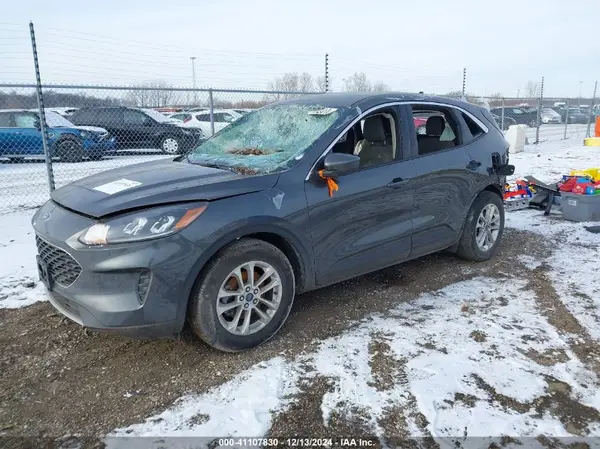 1FMCU0G69LUB00862 2020 FORD ESCAPE - Image 2