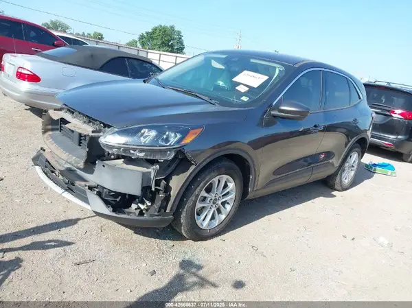 1FMCU0G69LUB02353 2020 FORD ESCAPE - Image 2