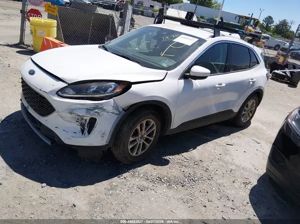 1FMCU0G69MUA75818 2021 FORD ESCAPE - Image 2