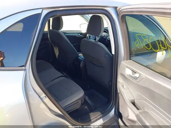 1FMCU0G69MUA98063 2021 FORD ESCAPE - Image 8