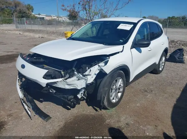 1FMCU0G69NUA46529 2022 FORD ESCAPE - Image 2