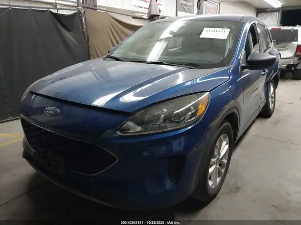 1FMCU0G69NUA71625 2022 FORD ESCAPE - Image 2