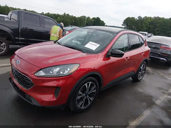 1FMCU0G69NUA79501 2022 FORD ESCAPE - Image 2