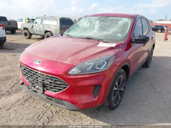 1FMCU0G69NUA86867 2022 FORD ESCAPE - Image 2