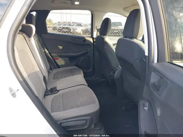 1FMCU0G69NUA89123 2022 FORD ESCAPE - Image 8