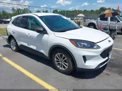 1FMCU0G69NUA99828 2022 FORD ESCAPE