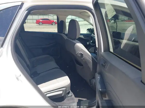 1FMCU0G69NUB14084 2022 FORD ESCAPE - Image 8