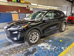 1FMCU0G69NUB30561 2022 FORD ESCAPE