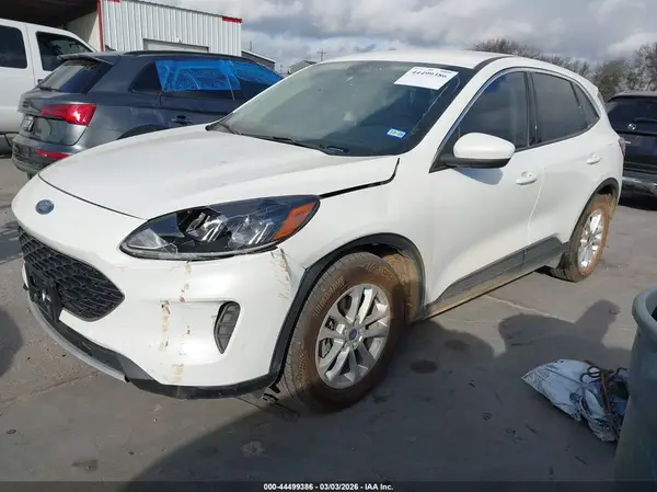 1FMCU0G6XLUA75647 2020 FORD ESCAPE - Image 2