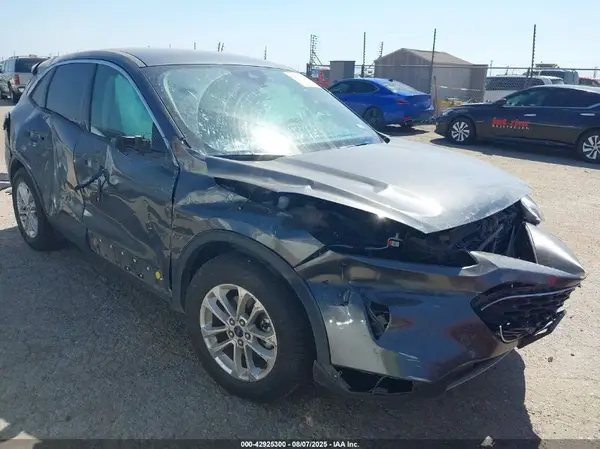 1FMCU0G6XLUB02927 2020 FORD ESCAPE - Image 1