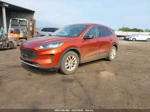 1FMCU0G6XLUB06637 2020 FORD ESCAPE - Image 2