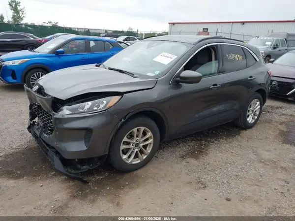 1FMCU0G6XLUB29366 2020 FORD ESCAPE - Image 2