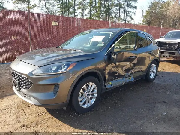 1FMCU0G6XLUB66109 2020 FORD ESCAPE - Image 2