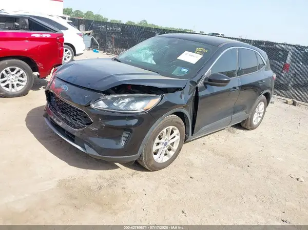 1FMCU0G6XLUB98557 2020 FORD ESCAPE - Image 2