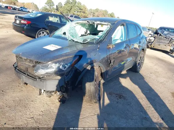 1FMCU0G6XMUA27356 2021 FORD ESCAPE - Image 2