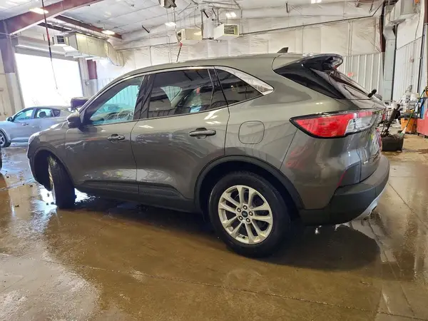 1FMCU0G6XNUA12440 2022 FORD ESCAPE - Image 2