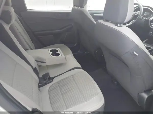 1FMCU0G6XNUB17589 2022 FORD ESCAPE - Image 8