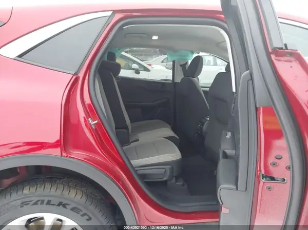 1FMCU0G6XNUB58093 2022 FORD ESCAPE - Image 8
