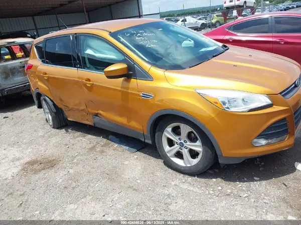 1FMCU0G70GUA20140 2016 FORD ESCAPE - Image 1