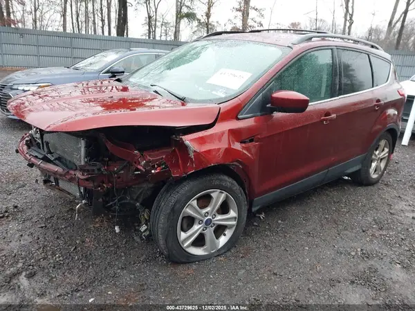 1FMCU0G70GUB10727 2016 FORD ESCAPE - Image 2