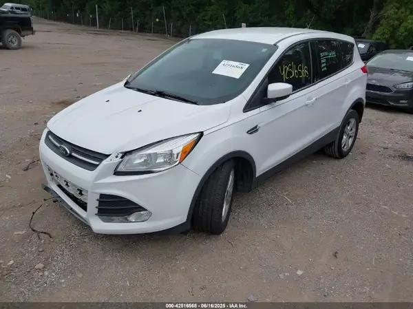 1FMCU0G70GUB86240 2016 FORD ESCAPE - Image 2