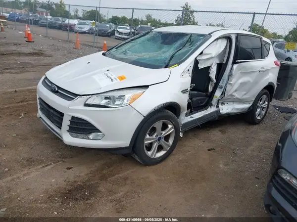 1FMCU0G72GUA50868 2016 FORD ESCAPE - Image 2