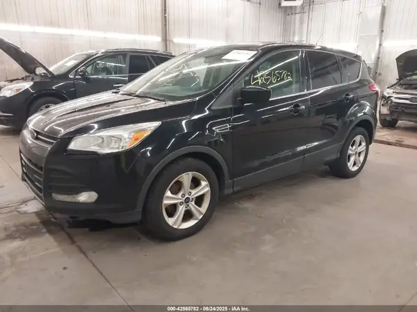 1FMCU0G74GUA38933 2016 FORD ESCAPE - Image 2