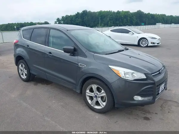 1FMCU0G74GUB34044 2016 FORD ESCAPE - Image 1
