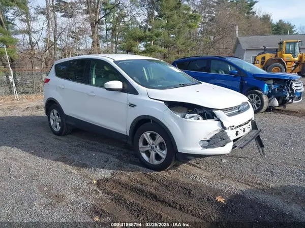 1FMCU0G74GUB92557 2016 FORD ESCAPE - Image 1