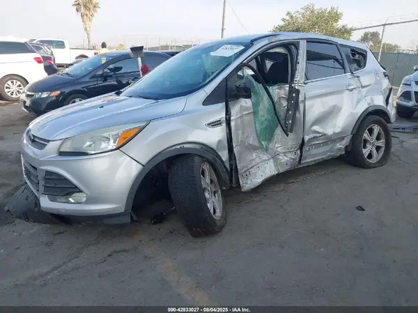 1FMCU0G75GUB73869 2016 FORD ESCAPE - Image 2