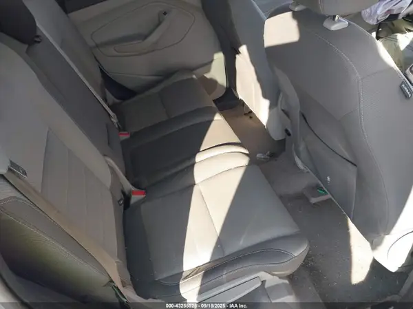 1FMCU0G76GUA21518 2016 FORD ESCAPE - Image 8