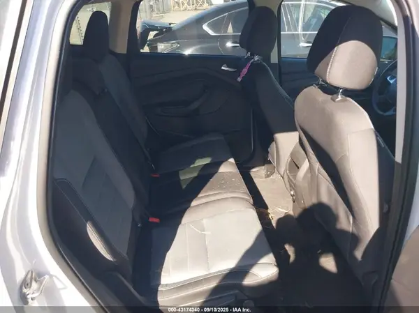 1FMCU0G76GUA49612 2016 FORD ESCAPE - Image 8