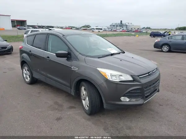1FMCU0G77GUB16959 2016 FORD ESCAPE - Image 1