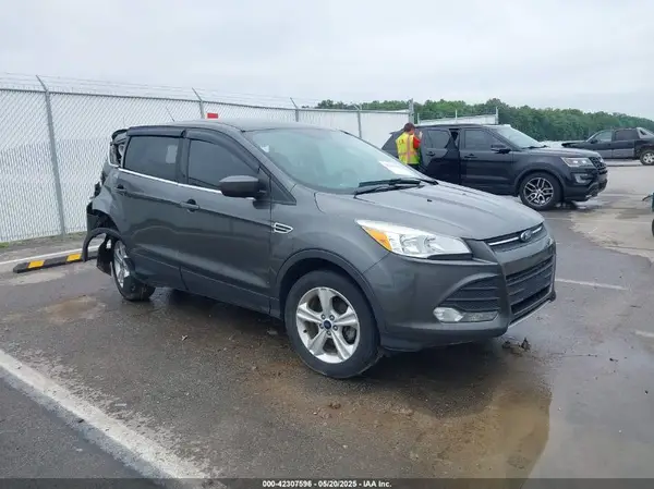 1FMCU0G77GUC54663 2016 FORD ESCAPE - Image 1
