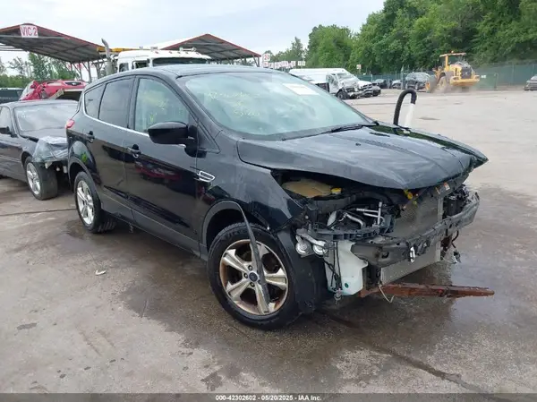1FMCU0G78GUA19057 2016 FORD ESCAPE - Image 1