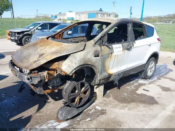1FMCU0G78GUA80988 2016 FORD ESCAPE - Image 2